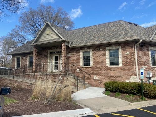 220 Channahon St, Shorewood, IL, 60404-9330 | Card Image