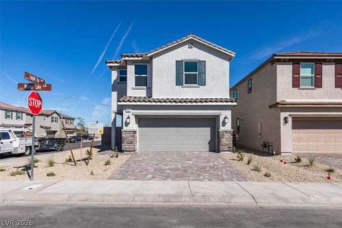 650 Moonlit Lake Ln, Henderson, NV, 89002-9824 | Card Image