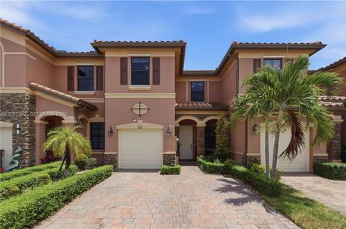 9033 W 33rd Avenue, HIALEAH, FL, 33018 | Card Image
