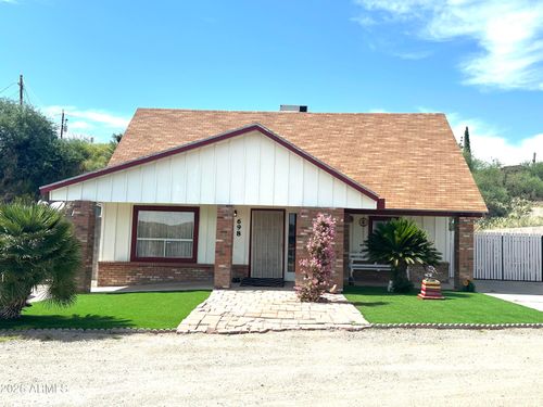 698 E Cactus Drive, Globe, AZ, 85501 | Card Image