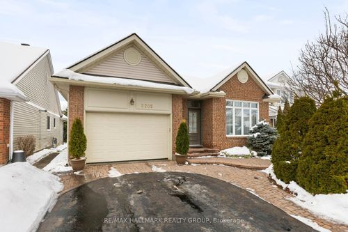 {{alt}} | Card Image