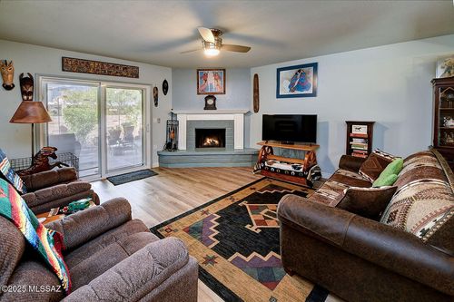 4247 E Presidio Rd, Tucson, AZ, 85712-1044 | Card Image