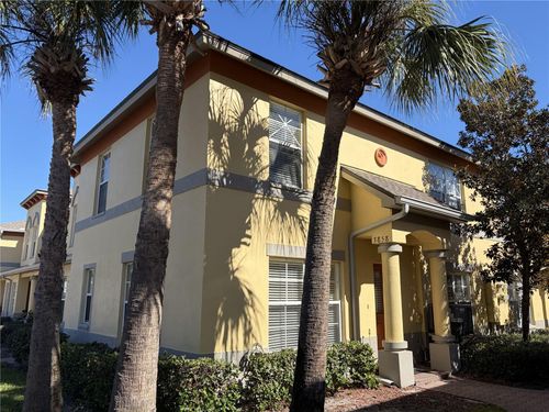 3858 Island Way, ST PETERSBURG, FL, 33705-6449 | Card Image