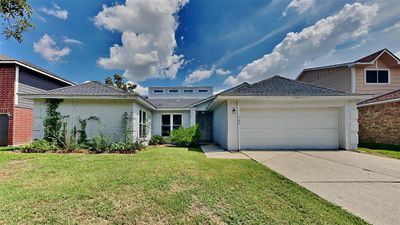 1102 Earlsferry Drive, House other with 4 bedrooms, 2 bathrooms and null parking in Channelview TX | Image 1