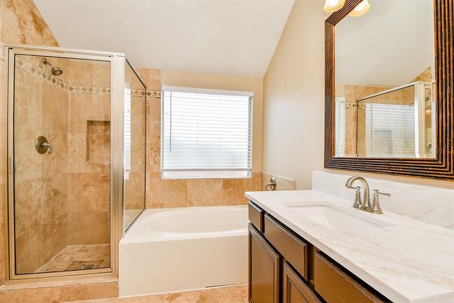 Primary bath | Image 27