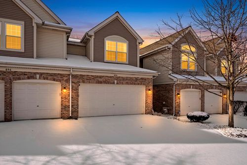 898 Mckenzie Station Dr, Lisle, IL, 60532-5810 | Card Image