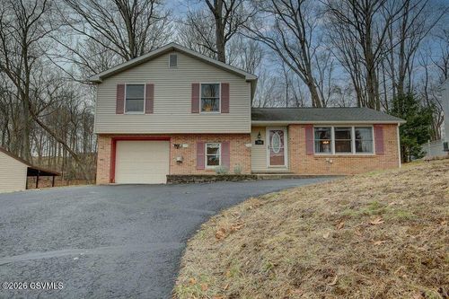 710 Bogar Dr, Selinsgrove, PA, 17870-9349 | Card Image