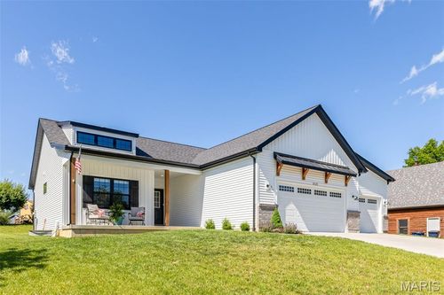 10523 Village Ln, Foristell, MO, 63348-2550 | Card Image