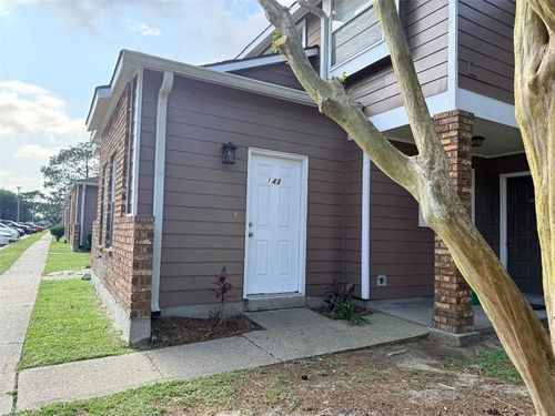 143-2425 Oxford Pl, Gretna, LA, 70056-3053 | Card Image