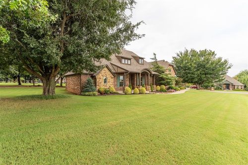 2055 Nw 34 Street, Newcastle, OK, 73065 | Card Image