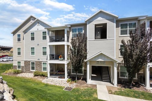 h301-4243 W Mckellen Dr, Herriman, UT, 84096-2205 | Card Image