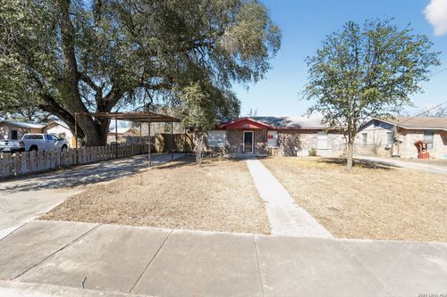 1120 Fort Clark Rd, Uvalde, TX, 78801-4585 | Card Image