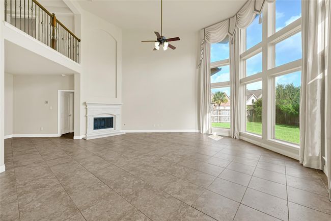 13617 Fountain Mist Dr, House other with 5 bedrooms, 5 bathrooms and 3 parking in Pearland TX | Image 12