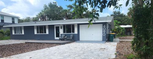 4090 Pelican Shores Cir, ENGLEWOOD, FL, 34223-9147 | Card Image