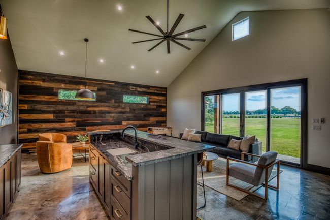 104 Hartfield Rd, Home with 4 bedrooms, 5 bathrooms and 3 parking in Round Top TX | Image 28