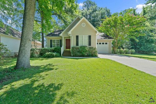 605 Brooks St, Macon, GA, 31204-1536 | Card Image