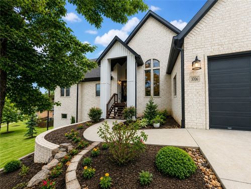 3706 Nw Riverbend Rd, Bentonville, AR, 72712-8596 | Card Image
