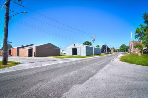 236 W Washington St, Maroa, IL, 61756-9200 | Card Image