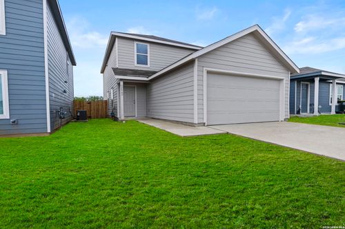 12907 Kathleen St, Saint Hedwig, TX, 78152-0671 | Card Image