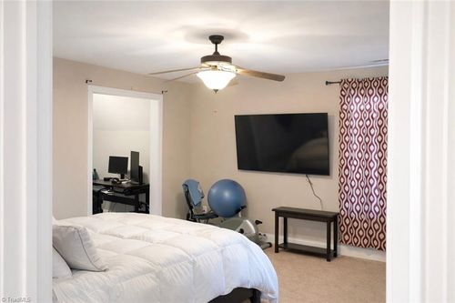 5221 Belews Creek Rd, Walkertown, NC, 27051-9635 | Card Image