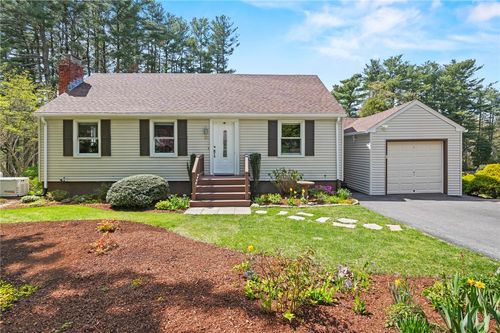 23 Pinecrest Rd, Scituate, RI, 02857-2126 | Card Image