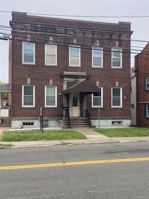 141 Lafayette Ave, Suffern, NY, 10901-5626 | Card Image