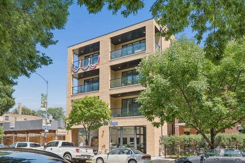 304-4939 N Damen Ave, CHICAGO, IL, 60625-1414 | Card Image