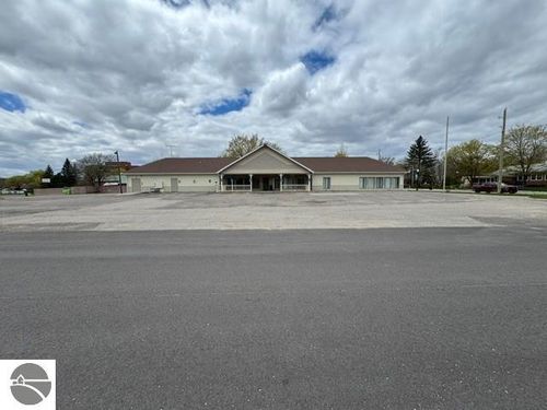 444 E Houghton Ave, West Branch, MI, 48661-1130 | Card Image
