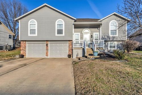 1201 N Jones Road, Independence, MO, 64056 | Card Image