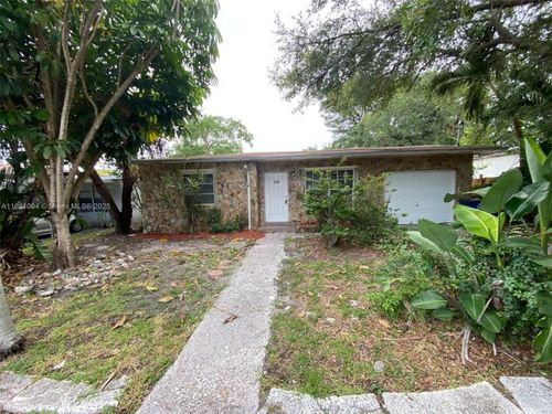 128 Sw 7th Ter, Hallandale Beach, FL, 33009-5325 | Card Image