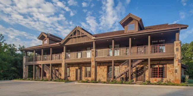 Hotel Accommodation | Image 4