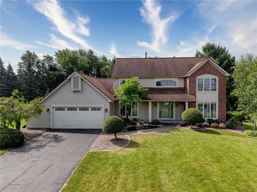 11 Silver Fox Drive, Penfield, NY, 14450 | Card Image