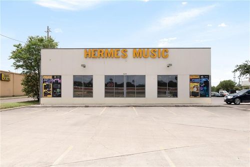 2109 W Expressway 83, Weslaco, TX, 78596-3910 | Card Image