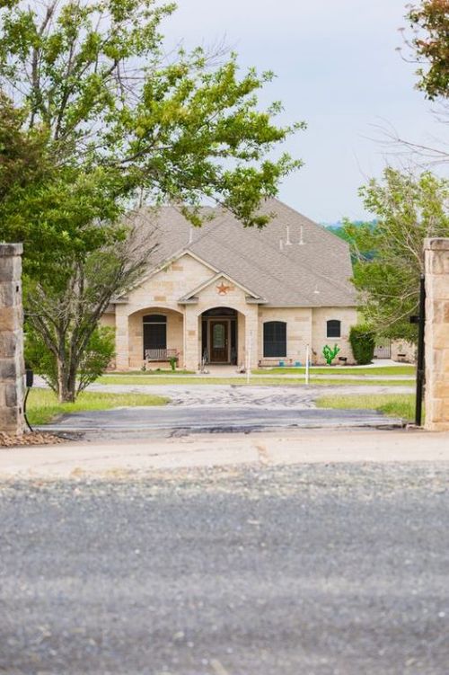 20145 Janak Rd, Coupland, TX, 78615-4832 | Card Image