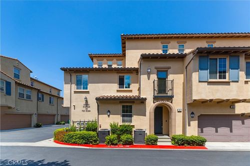 50 Cienega, Irvine, CA, 92618-8802 | Card Image