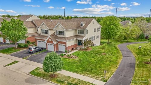 1131 Falcon Ridge Dr, Elgin, IL, 60124-3122 | Card Image