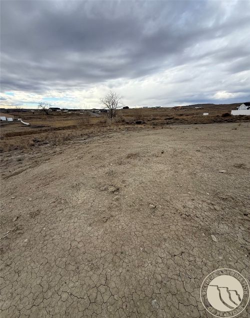 7617 White Pine Cir, Billings, MT, 59106-8616 | Card Image