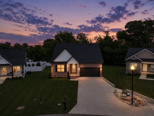 125 Beckam Way, Smithville, TN, 37166-4501 | Card Image