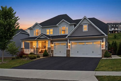 226 Sonni Ln, Mc Kees Rocks, PA, 15136-4109 | Card Image