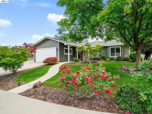 3473 Corwin Ct, Loomis, CA, 95650-8601 | Card Image