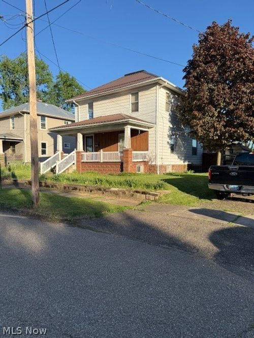 161 W Church St, Newcomerstown, OH, 43832-1166 | Card Image