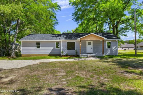 429 Old Whitfield Rd, Pearl, MS, 39208-9166 | Card Image
