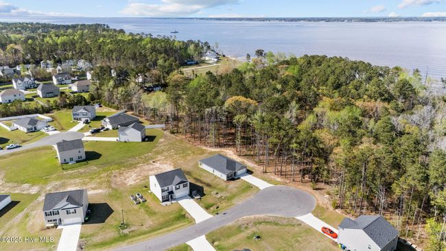 409 King Creek Dr, House other with 3 bedrooms, 2 bathrooms and 2 parking in Havelock NC | Image 32