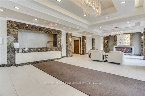 801-372 Highway 7 Avenue E, Richmond Hill, ON, L4B0C4 | Card Image