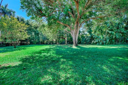 100 N Hibiscus Ct, PLANTATION, FL, 33317-2532 | Card Image