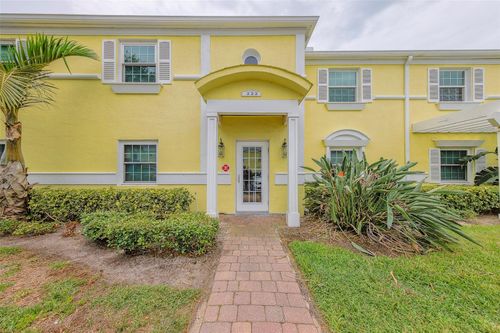 h-222 Pompano Drive Se, ST PETERSBURG, FL, 33705 | Card Image