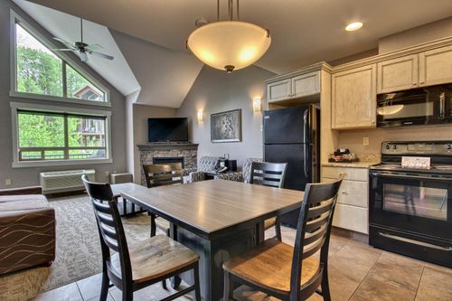 602-andamp-603-405 4 St E, Cypress County, AB, T0J1C0 | Card Image