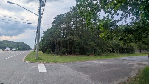 B: 569 L:32 White Horse Pike, Galloway Township, NJ, 08205 | Card Image