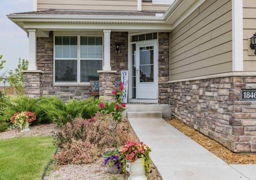 18468 70th Ave N, Maple Grove, MN, 55311-2260 | Card Image