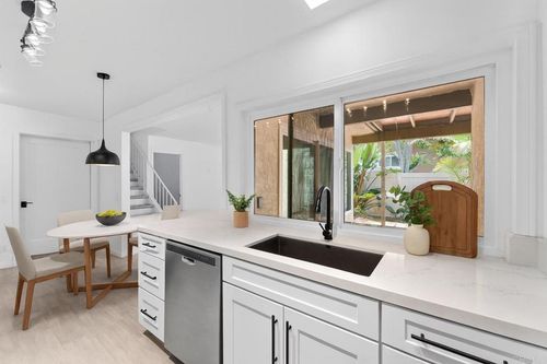 155 Countrywood Ln, Encinitas, CA, 92024-3110 | Card Image